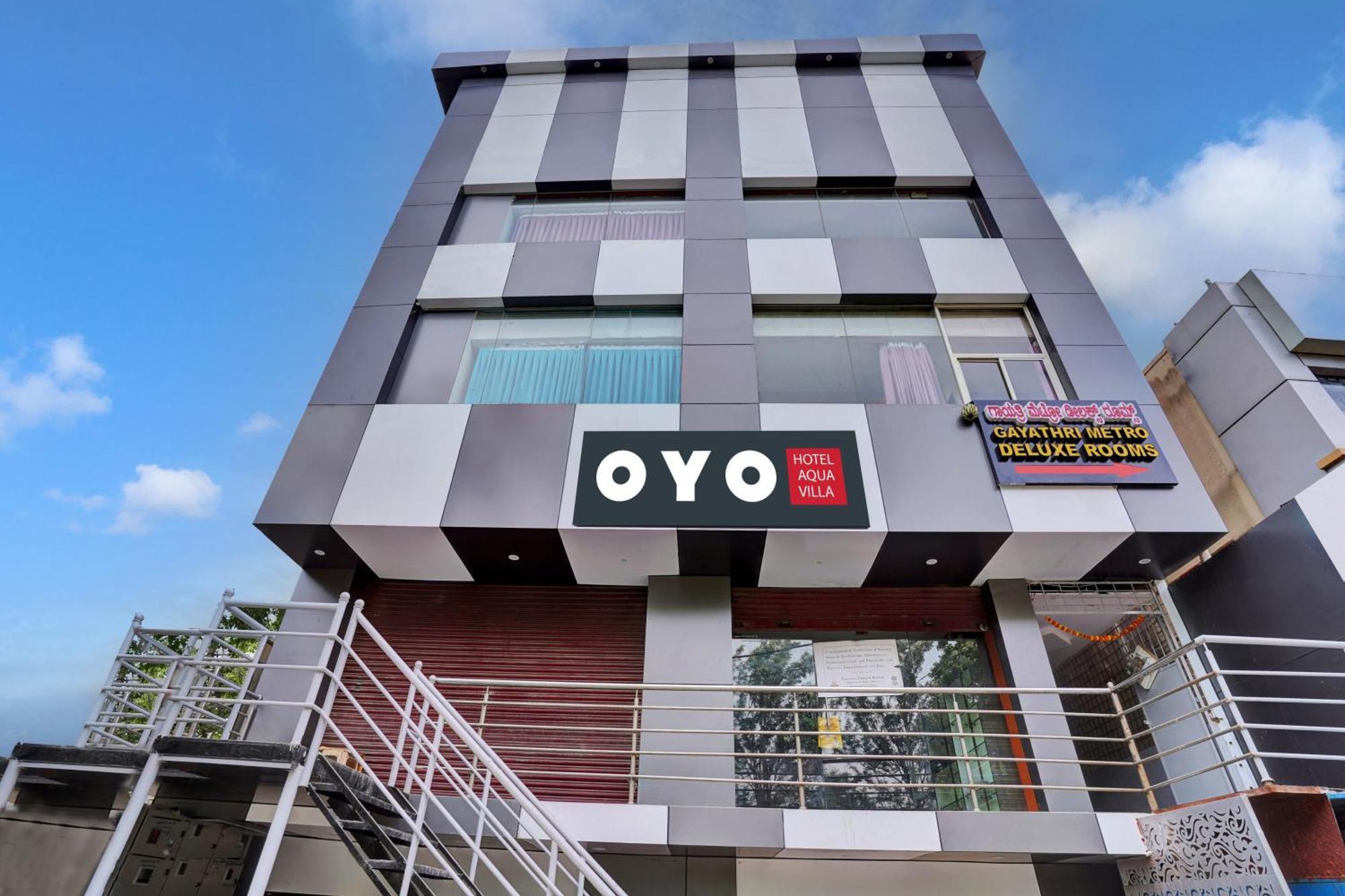 Hotel O Gayathri Metro Deluxe Bangalore Exterior foto